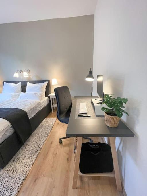Modern Cozy Apt. -With 2 Tv, Netflix And Work Desk Essen Buitenkant foto